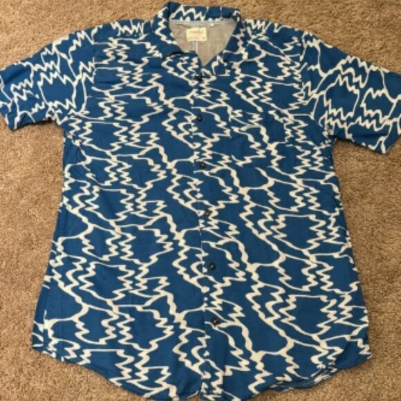 Button Up - Picture 1 of 2